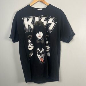2010 Kiss Black printed tee shirt. Printed on both sides adult large.
